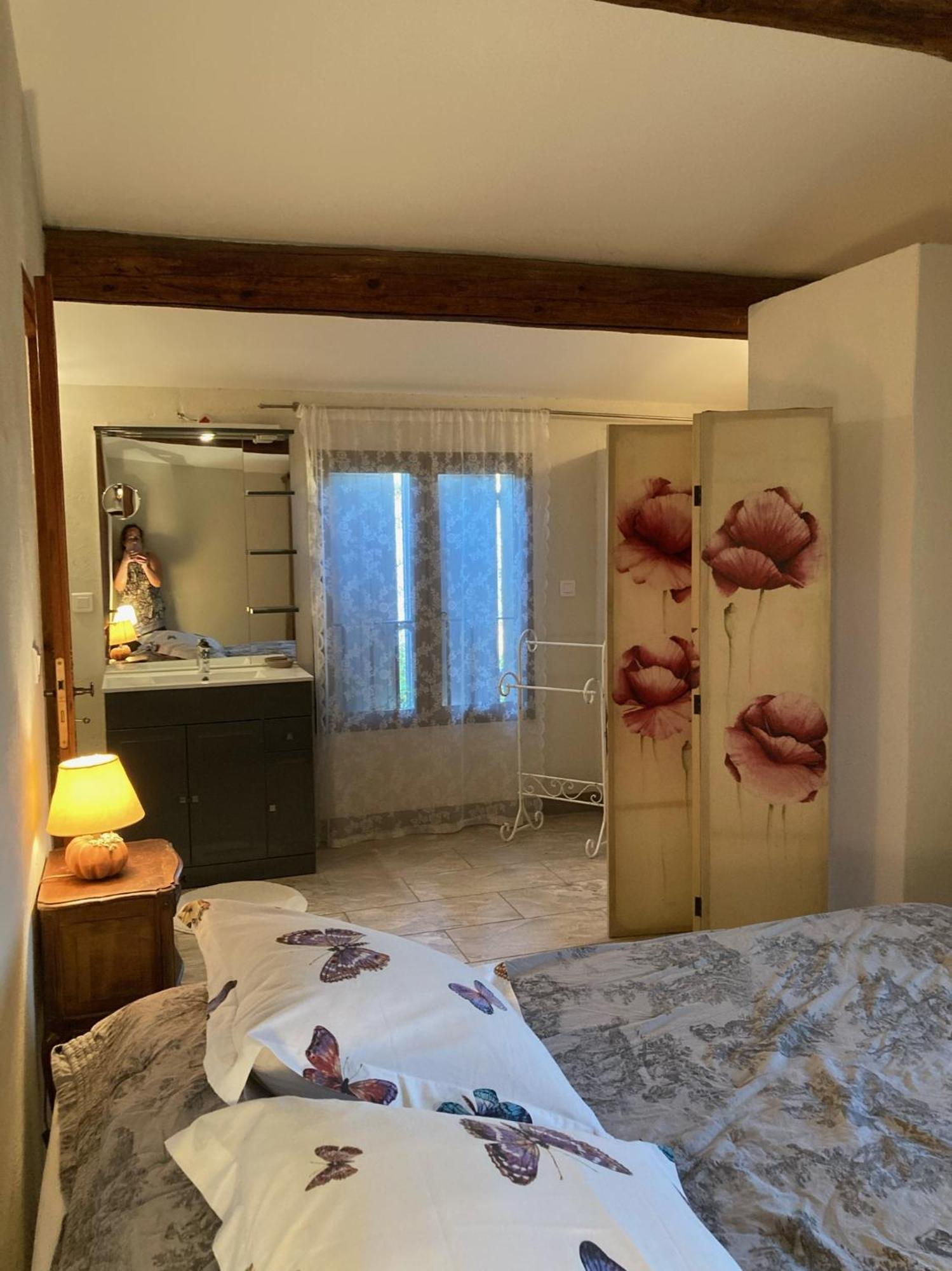 Вилла La Petite Garrigue Merindol Экстерьер фото