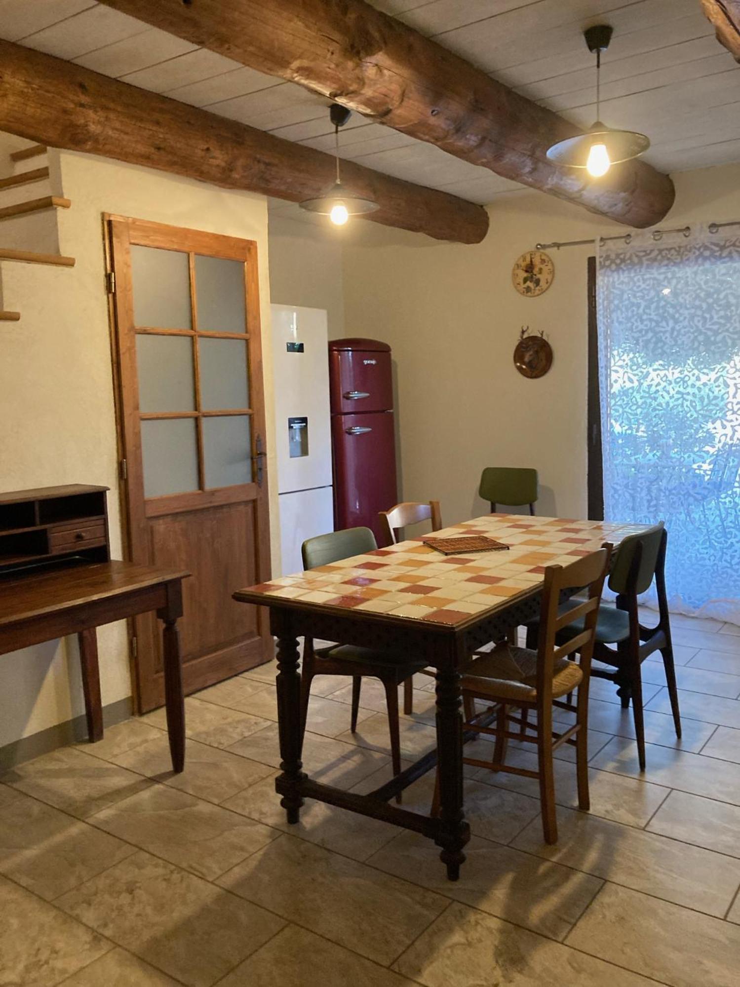 Вилла La Petite Garrigue Merindol Экстерьер фото