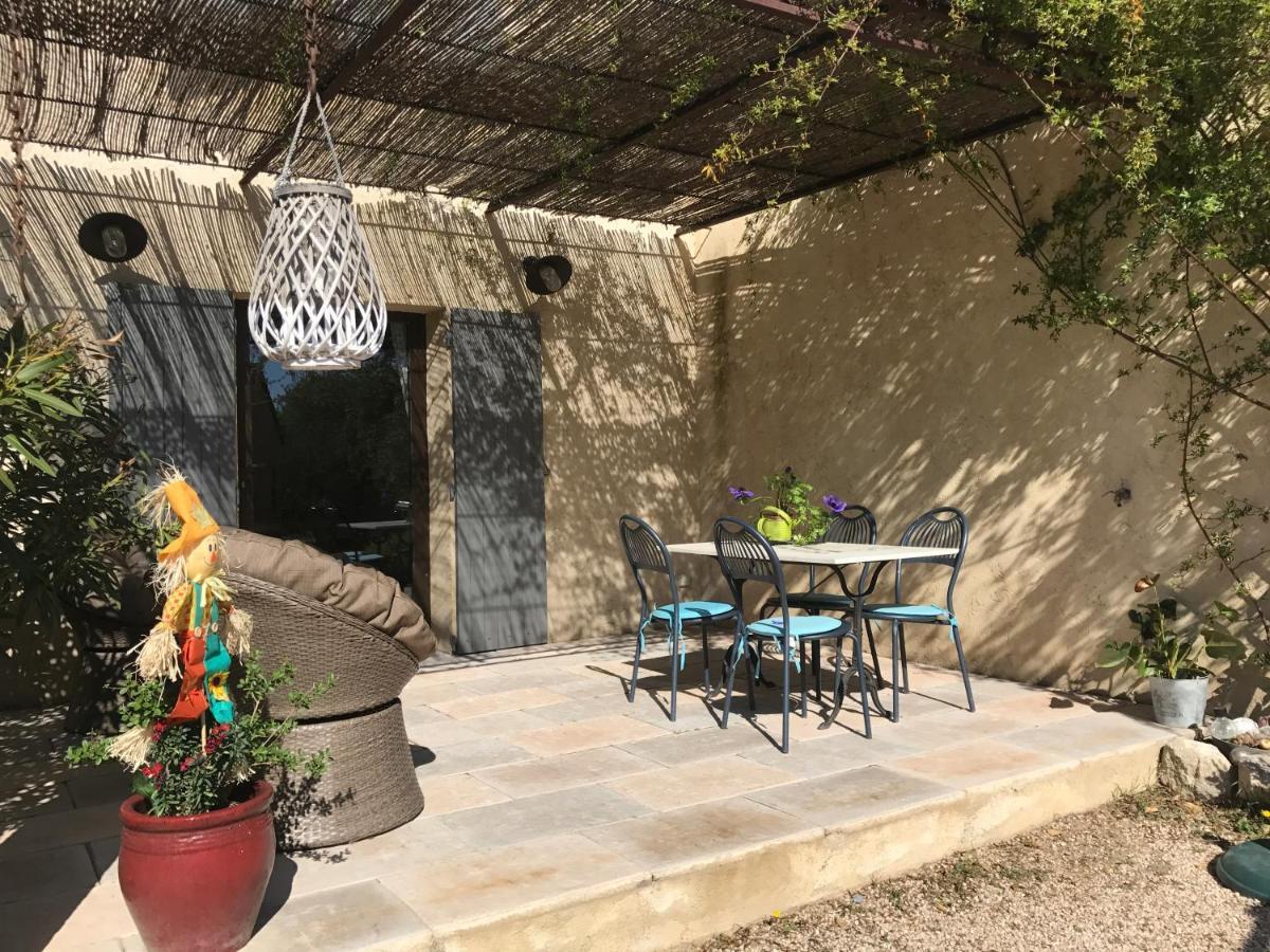 Вилла La Petite Garrigue Merindol Экстерьер фото
